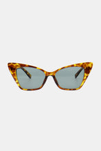 Load image into Gallery viewer, Acetate Lens Cat Eye Sunglasses
