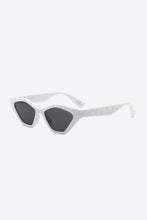 Load image into Gallery viewer, Cat Eye Polycarbonate Sunglasses
