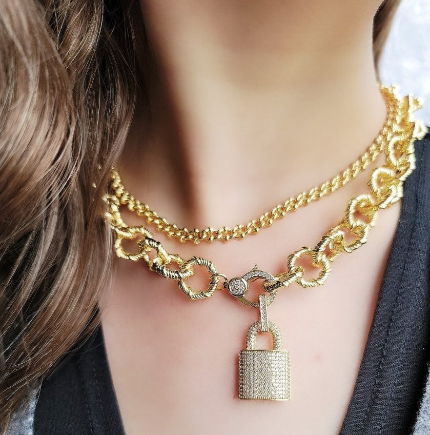 Textured Round Chain Necklace